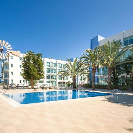 Lucile - Coralli Beachfront Apartment パラリムニ エクステリア 写真