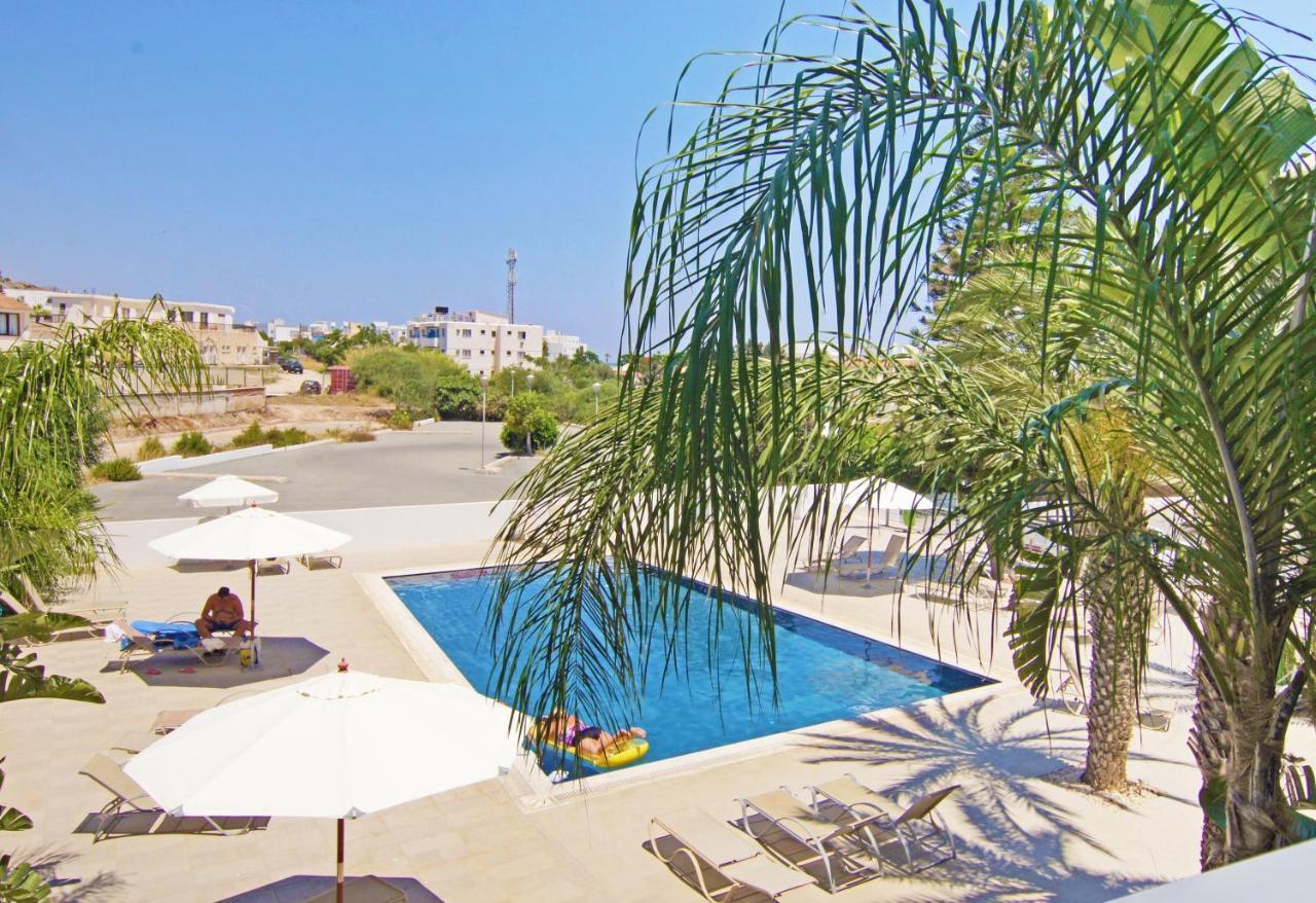 Lucile - Coralli Beachfront Apartment パラリムニ エクステリア 写真