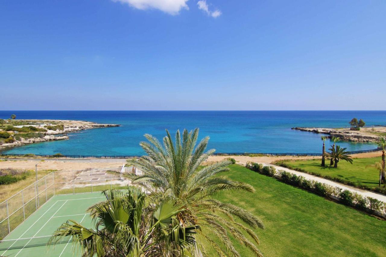 Lucile - Coralli Beachfront Apartment パラリムニ エクステリア 写真