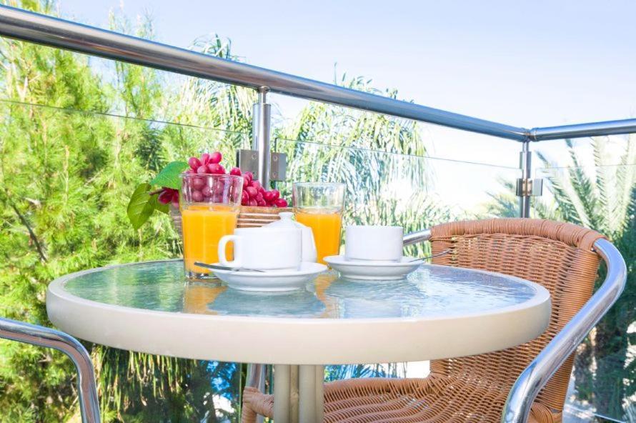 Lucile - Coralli Beachfront Apartment パラリムニ エクステリア 写真