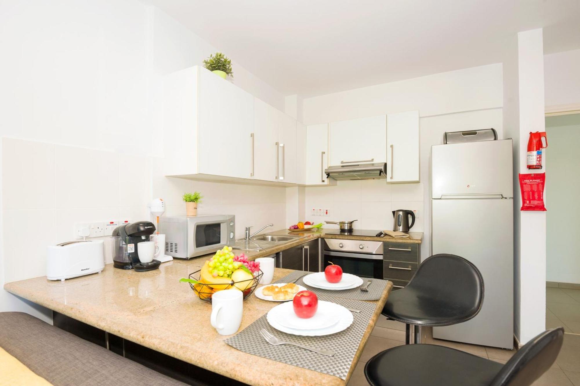 Lucile - Coralli Beachfront Apartment パラリムニ エクステリア 写真
